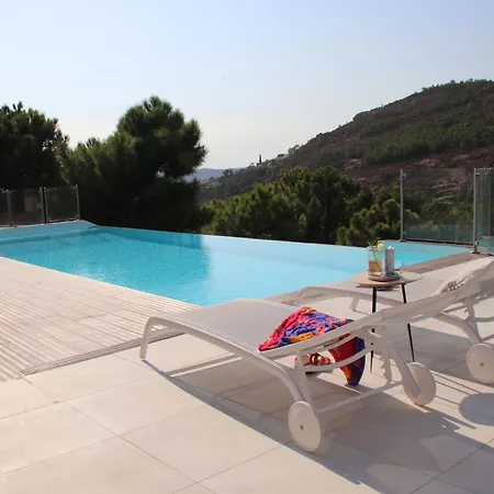 La Cousinade De L'esterel Hébergement de vacances